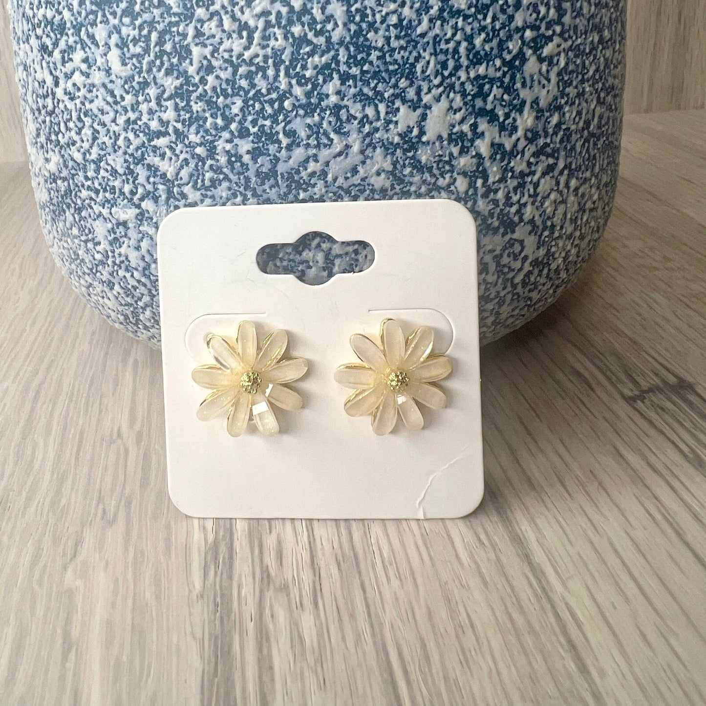 Cream Flower Earrings